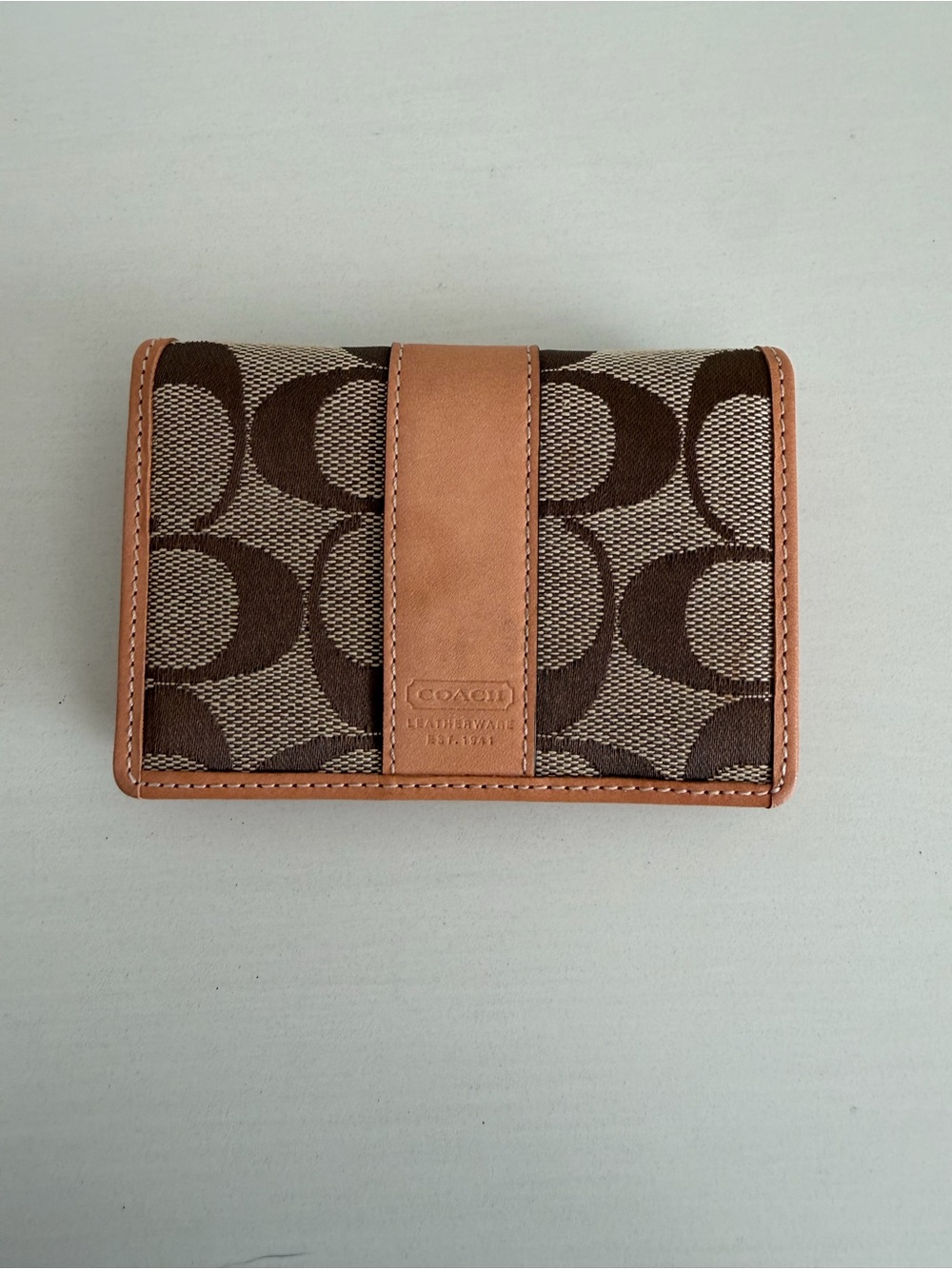 Coach Signature Canvas Bifold Cardholder in Brown/Tan